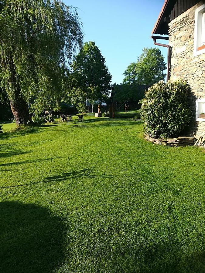 Apartman Dvorecna Loučovice Extérieur photo